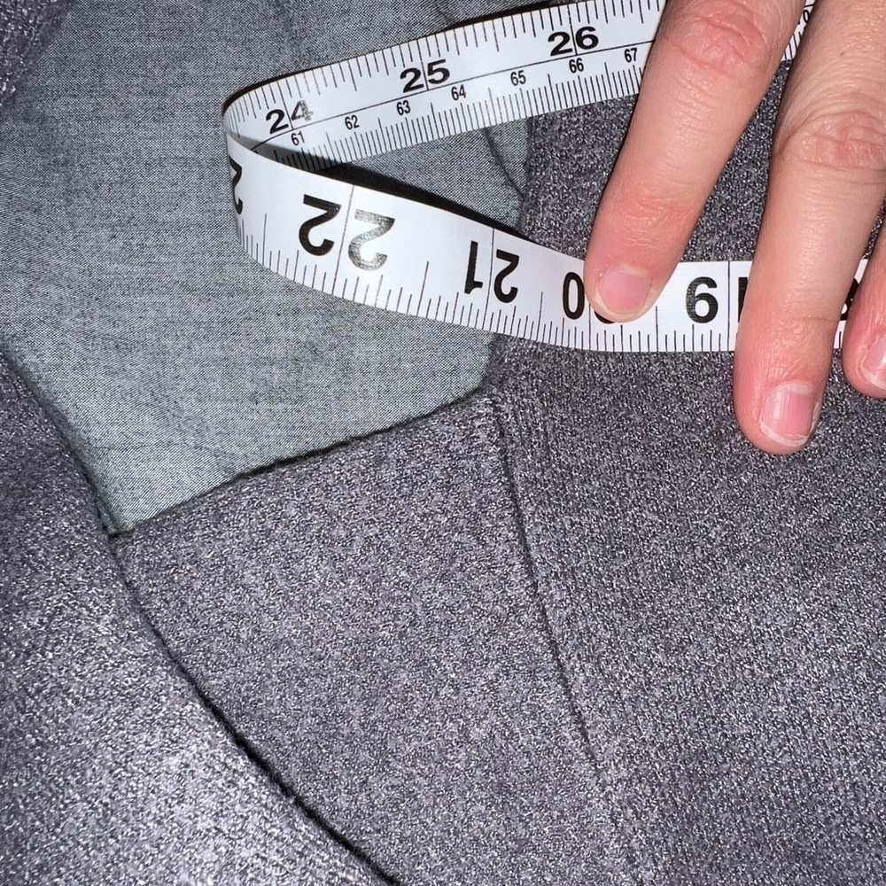 Grey Tahari sweater medium - Picture 5 of 6